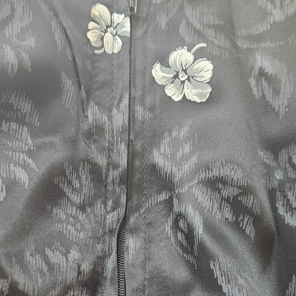 Vintage 36th & 10th satin floral skirt-size 12. - Picture 7 of 9